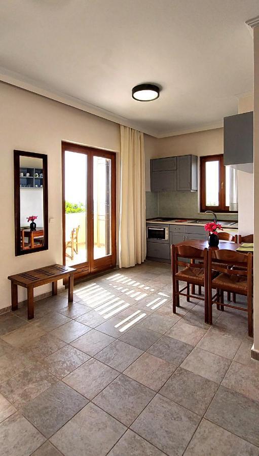 Doma Apartments Falasarna Extérieur photo